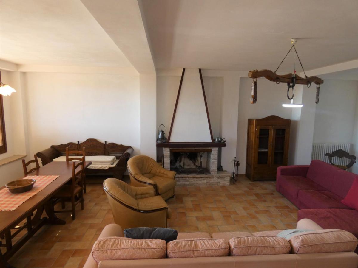 Scappo In Umbria, La Vallata Parrano Exterior photo